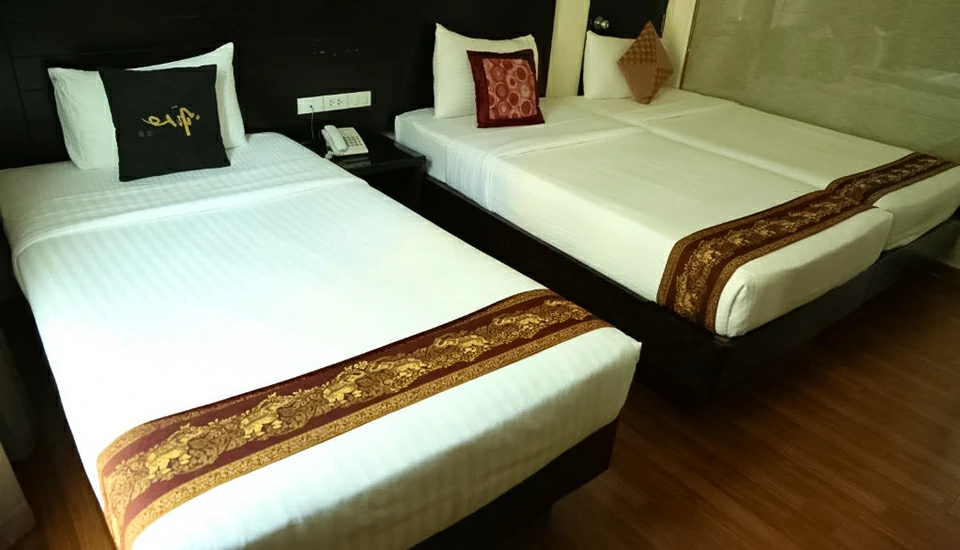 هتل باس سوئیتز نانا بانکوک